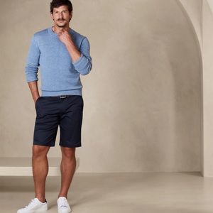 Banana Republic Men’s 11” Core Temp Shorts Color Hyper Navy Size 44